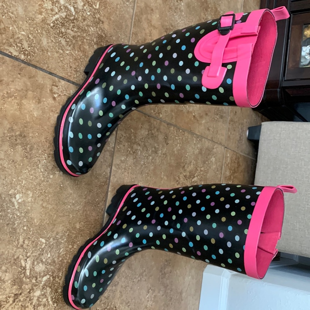 Cute polka dot rain boots women’s size 9